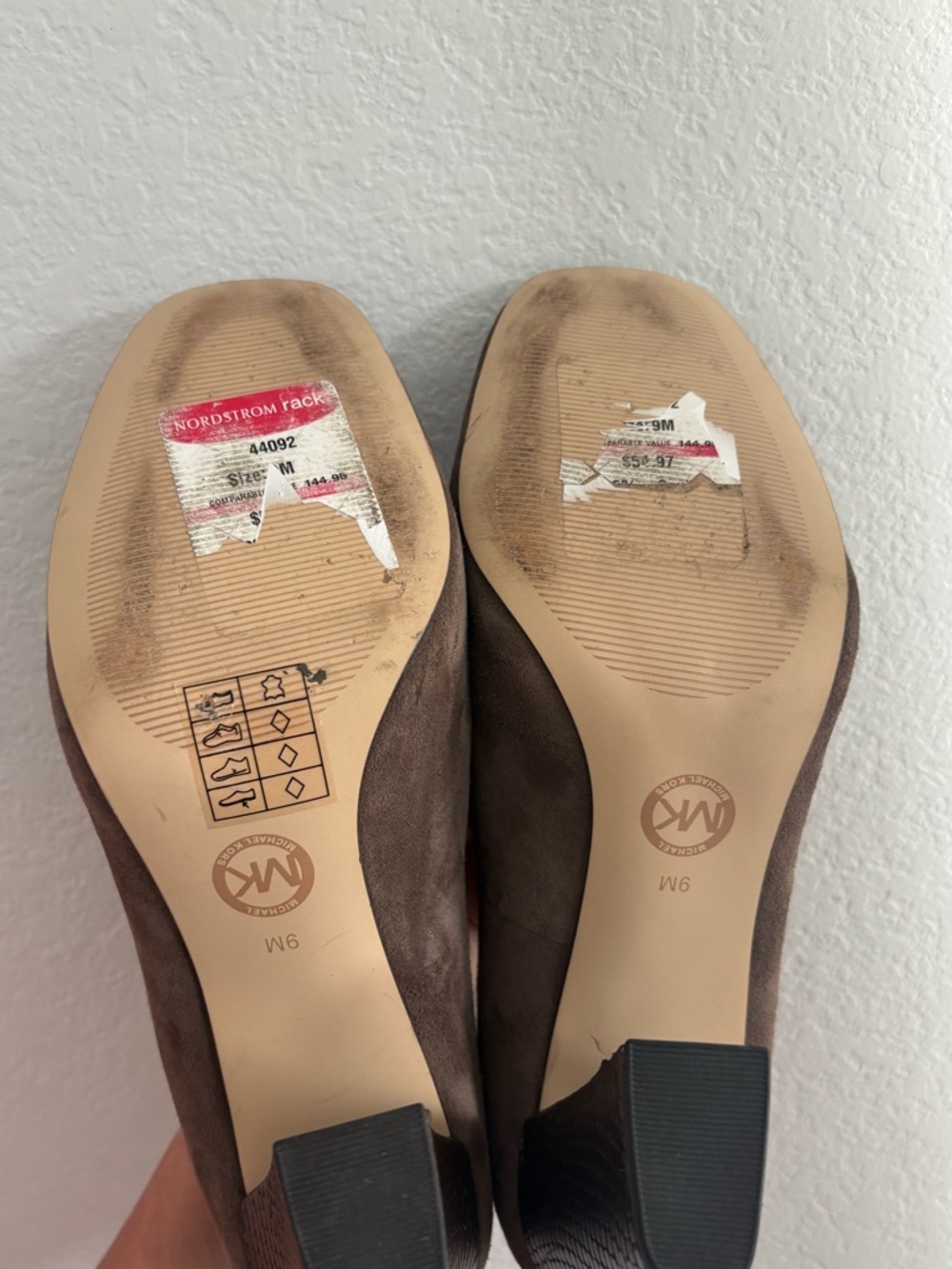 Michael Kors Gloria Kiltie Pump Shoes Chocolate Brown Suede Women’s 9 - Picture 11 of 11